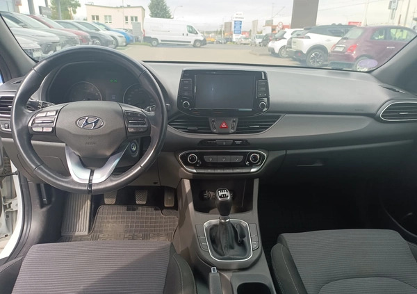 Hyundai I30 cena 54900 przebieg: 88948, rok produkcji 2019 z Rzeszów małe 326